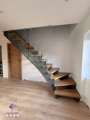 escalier-bois-moderne-verre